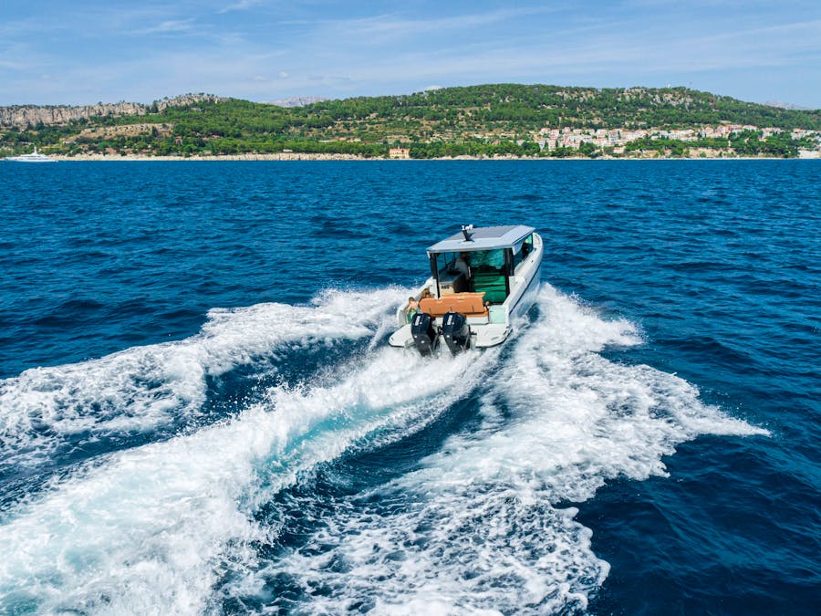 dubrovnik-luxury-speedboat-for-tours-and-transfers-saxdor-001.jpg